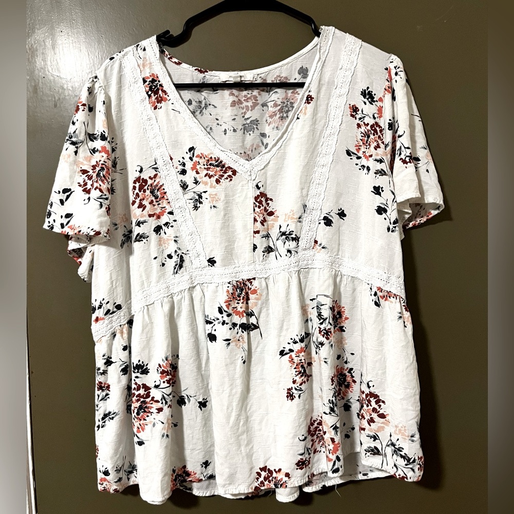 Maurice’s Floral blouse